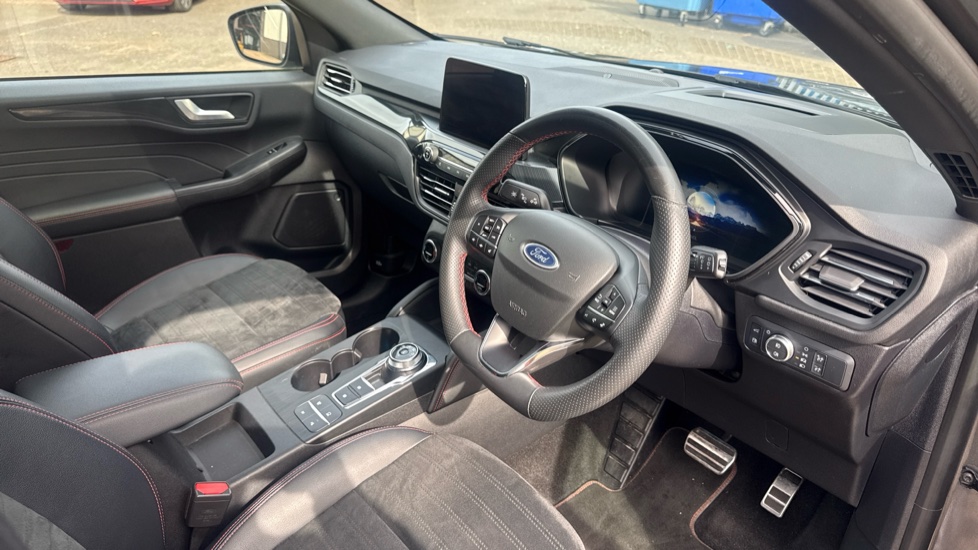 Ford Kuga 2.5 PHEV ST-Line X Edition 5dr CVT Estate - Image 11