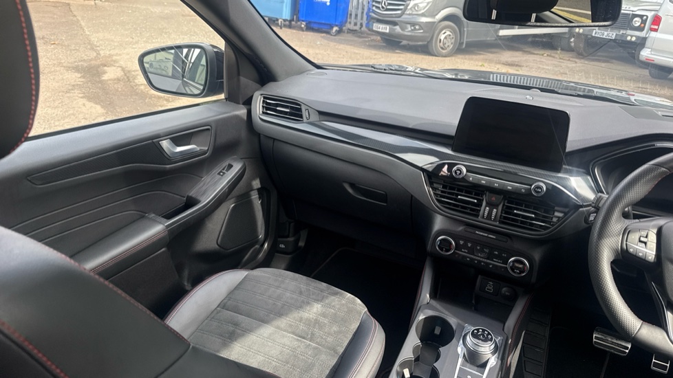 Ford Kuga 2.5 PHEV ST-Line X Edition 5dr CVT Estate - Image 14