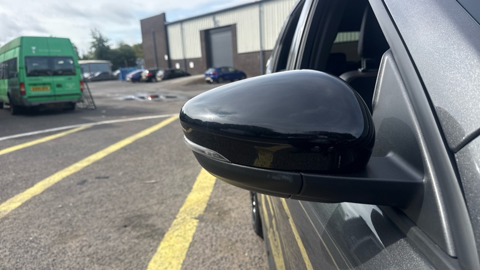 Ford Kuga 2.5 PHEV ST-Line X Edition 5dr CVT Estate - Image 25