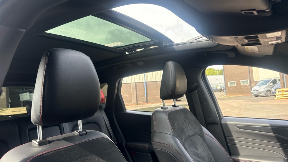 Ford Kuga 2.5 PHEV ST-Line X Edition 5dr CVT Estate - Image 34