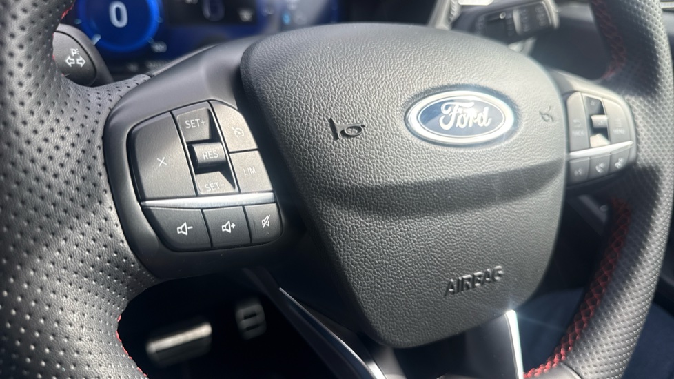 Ford Kuga 2.5 PHEV ST-Line X Edition 5dr CVT Estate - Image 35