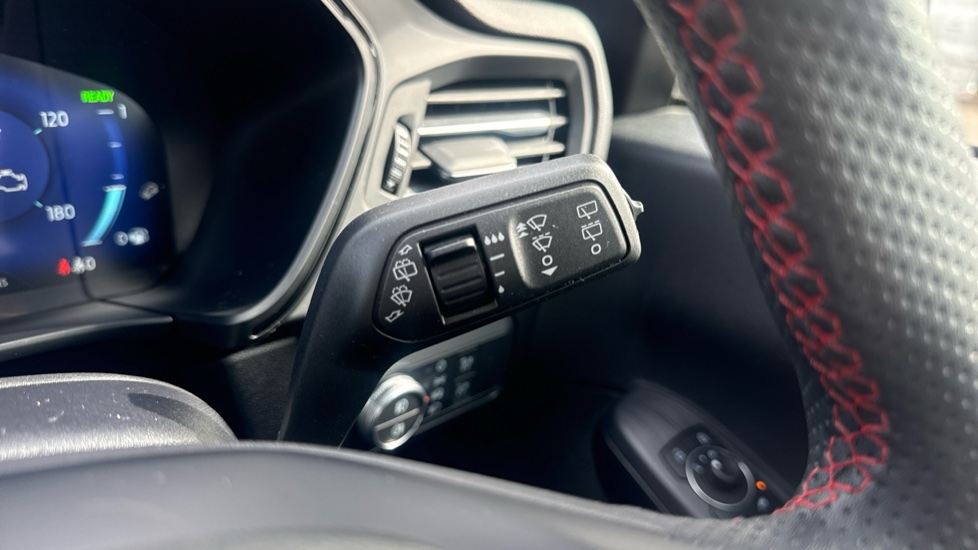 Ford Kuga 2.5 PHEV ST-Line X Edition 5dr CVT Estate - Image 37