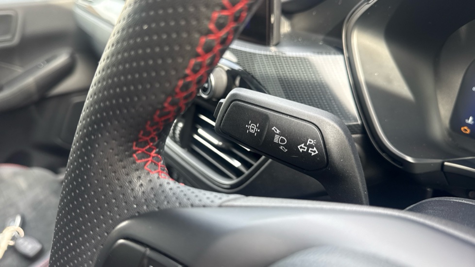Ford Kuga 2.5 PHEV ST-Line X Edition 5dr CVT Estate - Image 38