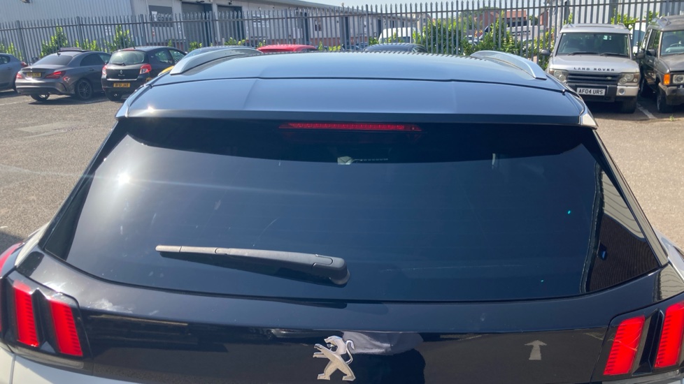 Peugeot 3008 1.2 PureTech Allure Premium+ 5dr EAT8 Petrol Estate - Image 34