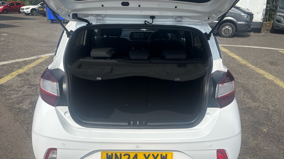 Hyundai i10 1.0 T-GDi N Line 5dr Petrol Hatchback - Image 4