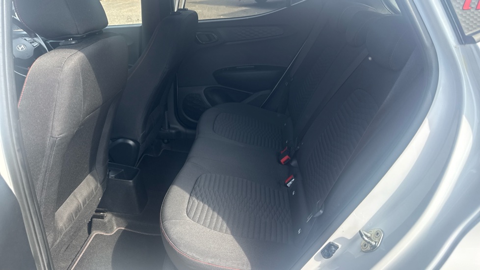 Hyundai i10 1.0 T-GDi N Line 5dr Petrol Hatchback - Image 16
