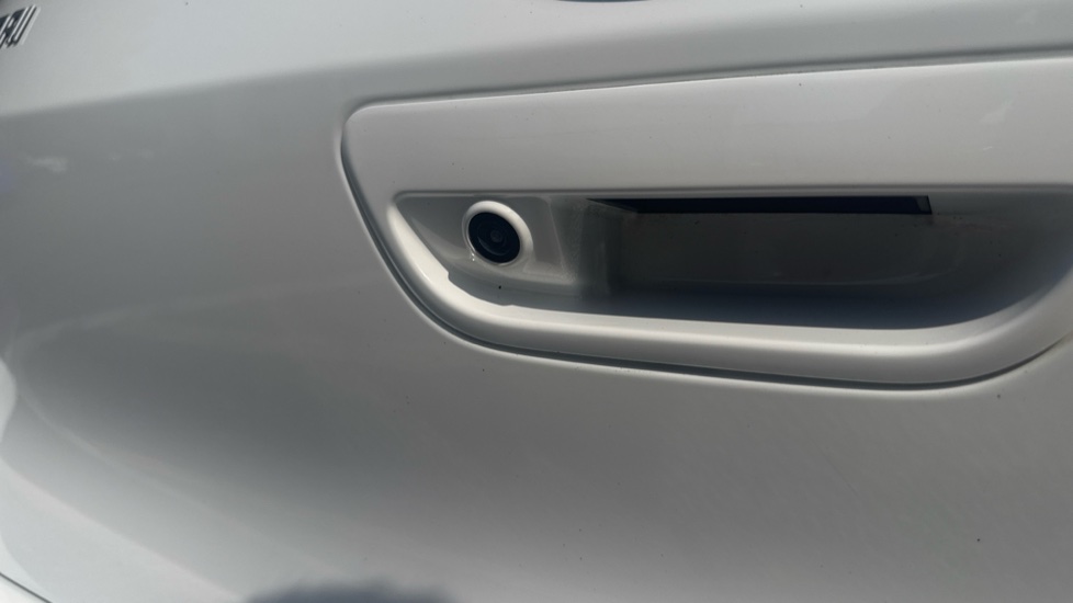 Hyundai i10 1.0 T-GDi N Line 5dr Petrol Hatchback - Image 32