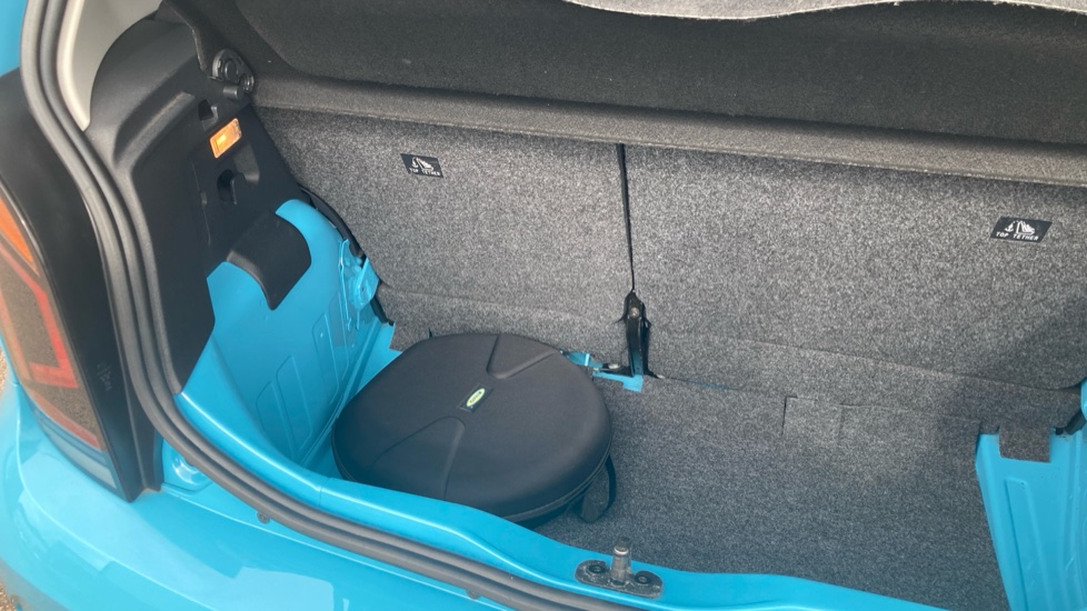 Volkswagen Up 60kW E-Up 32kWh 5dr Auto Electric Hatchback - Image 21