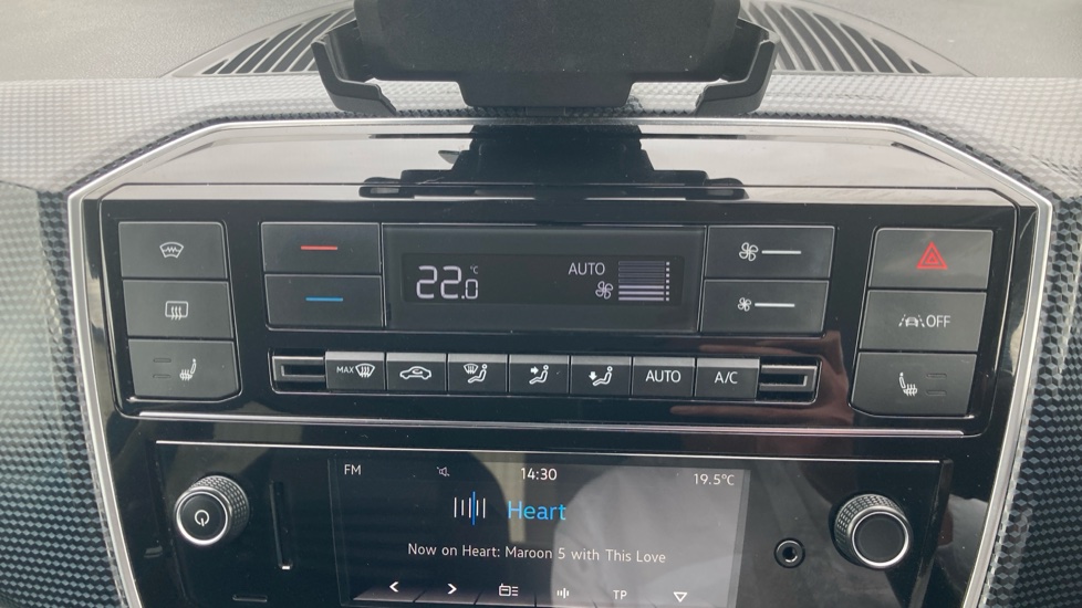 Volkswagen Up 60kW E-Up 32kWh 5dr Auto Electric Hatchback - Image 30