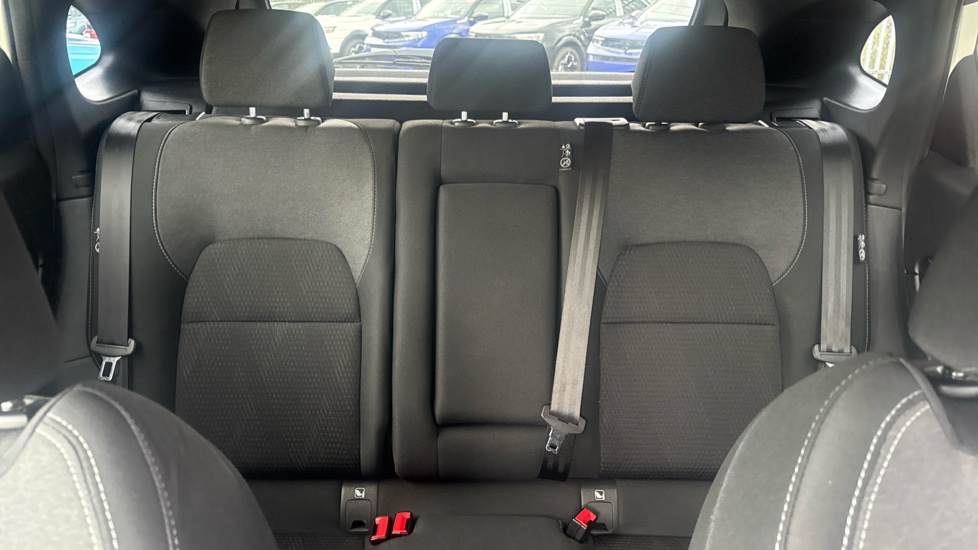 Nissan Qashqai 1.3 DiG-T MH N-Connecta 5dr Petrol Hatchback - Image 15