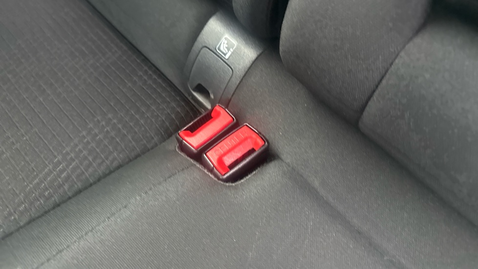 Nissan Qashqai 1.3 DiG-T MH N-Connecta 5dr Petrol Hatchback - Image 17