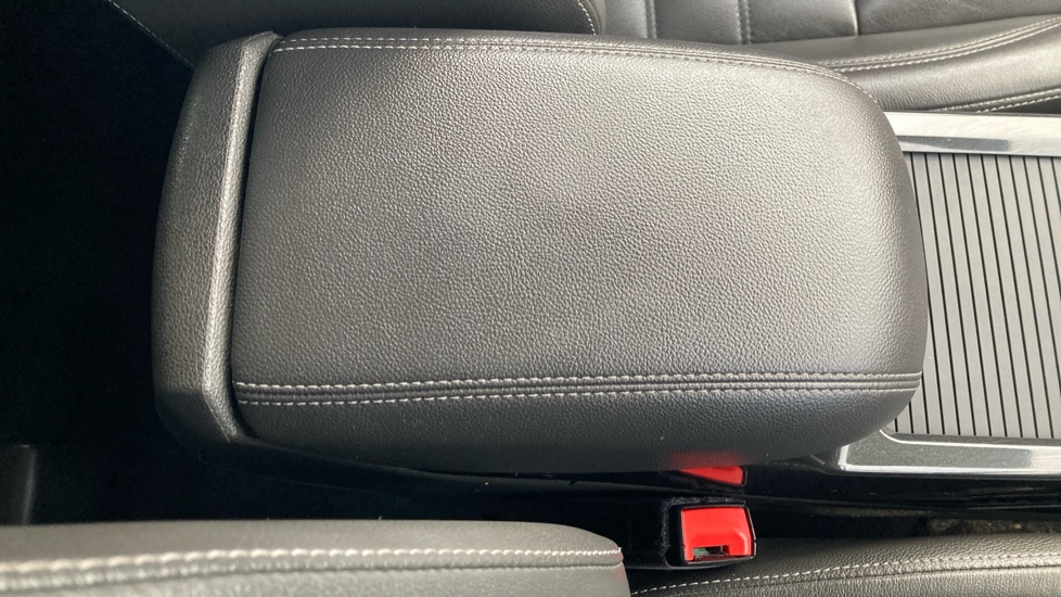 Ford Kuga 1.5 TDCi Titanium X 5dr Auto 2WD Diesel Estate - Image 28