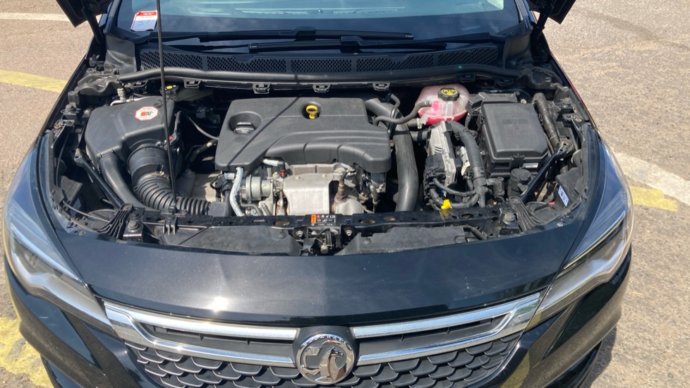 Vauxhall Astra 1.0T ecoTEC SRi 5dr Petrol Hatchback - Image 8