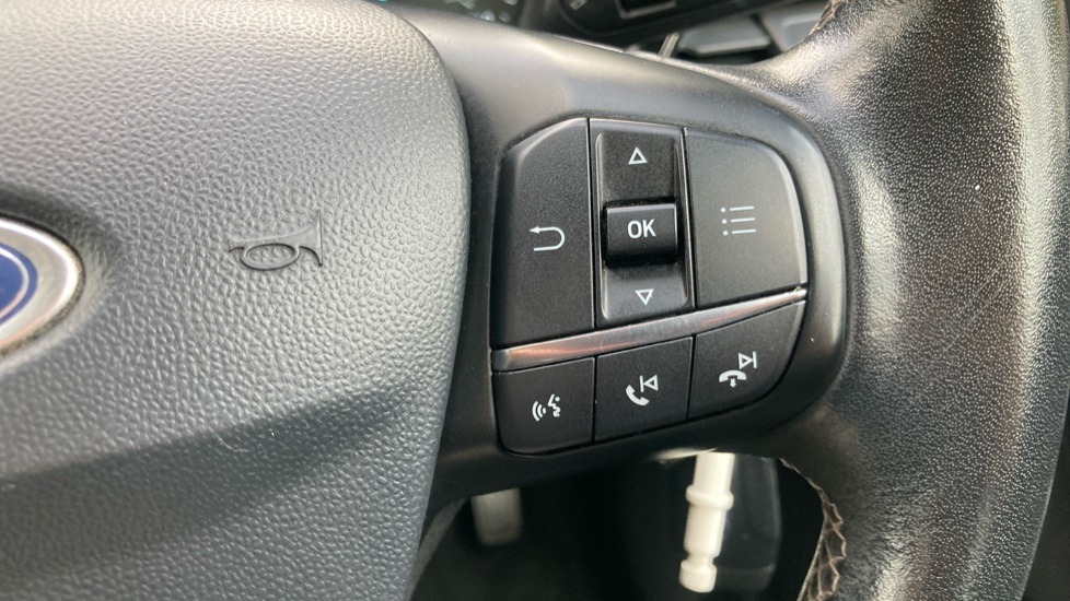 Ford Fiesta 1.0 EcoBoost Zetec 5dr Petrol Hatchback - Image 22