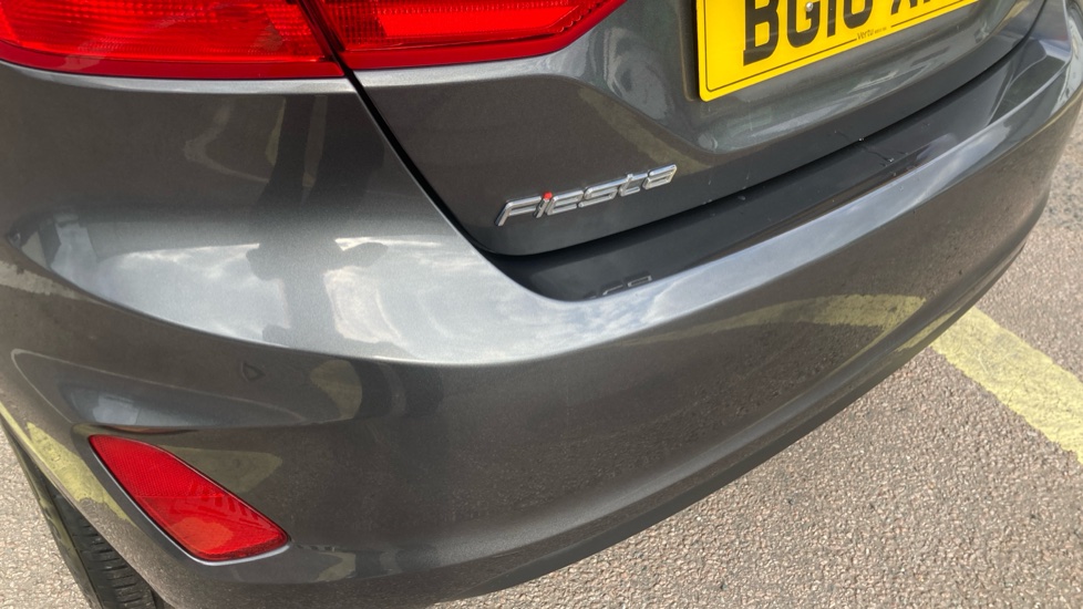 Ford Fiesta 1.0 EcoBoost Zetec 5dr Petrol Hatchback - Image 32