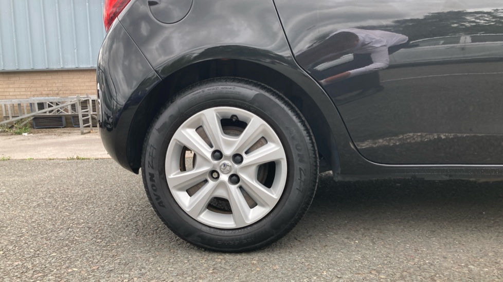 Vauxhall Corsa 1.4 Design 5dr Auto Petrol Hatchback - Image 7