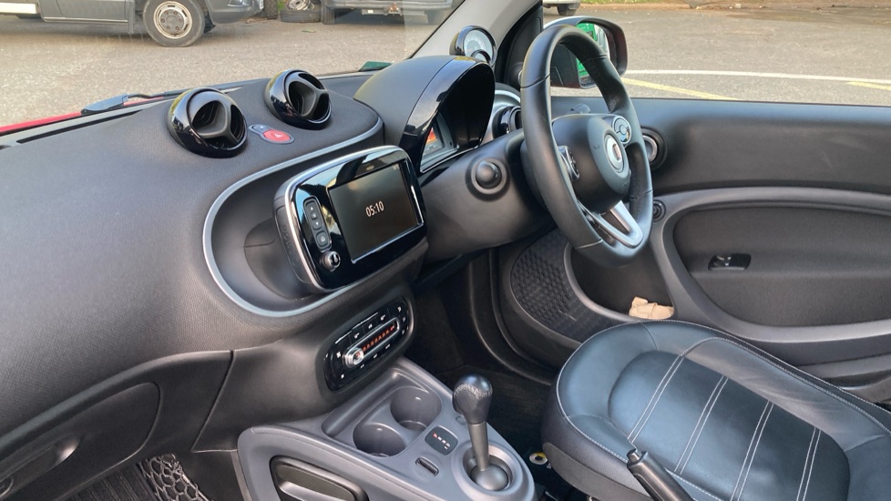 smart fortwo coupe 1.0 Prime Premium 2dr Auto Petrol Coupe - Image 9
