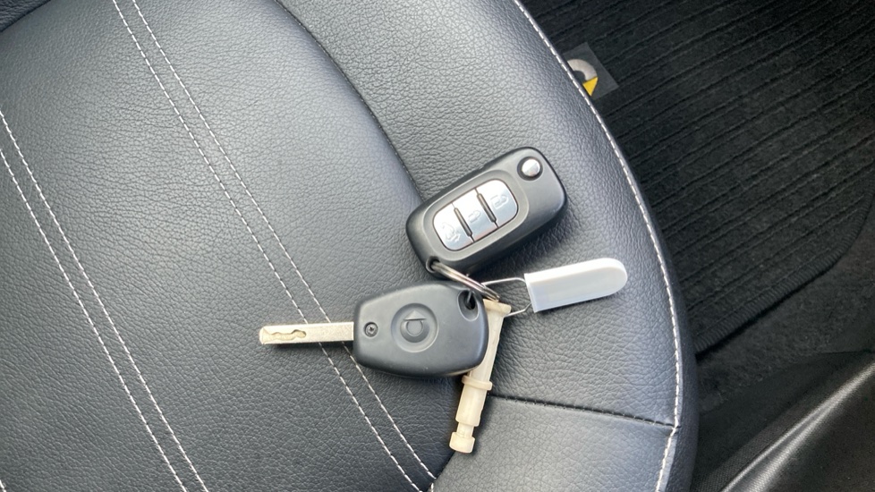 smart fortwo coupe 1.0 Prime Premium 2dr Auto Petrol Coupe - Image 20