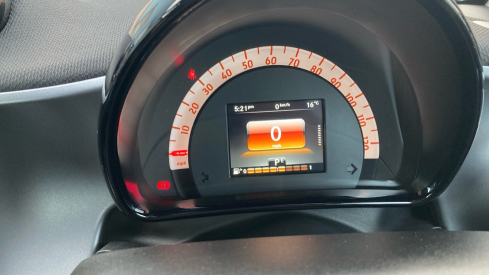 smart fortwo coupe 1.0 Prime Premium 2dr Auto Petrol Coupe - Image 41