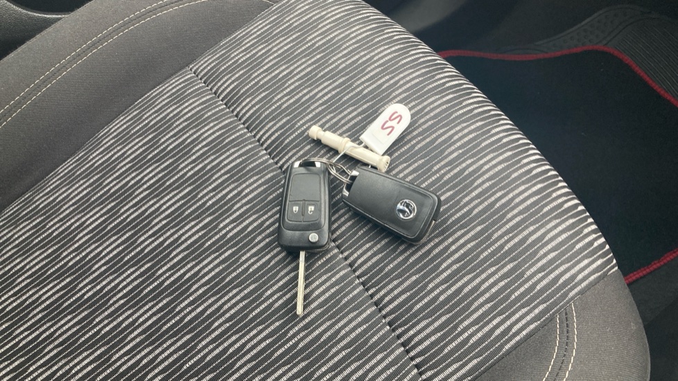 Vauxhall Mokka 1.6i Exclusiv 5dr Petrol Hatchback - Image 19
