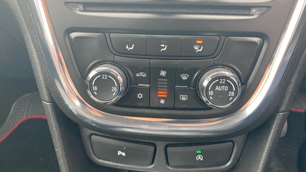 Vauxhall Mokka 1.6i Exclusiv 5dr Petrol Hatchback - Image 48