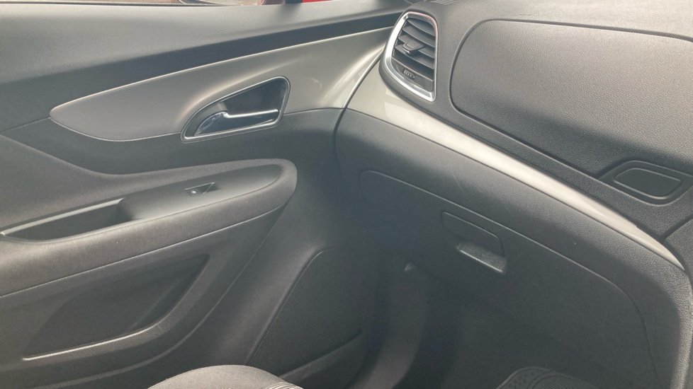 Vauxhall Mokka 1.6i Exclusiv 5dr Petrol Hatchback - Image 53