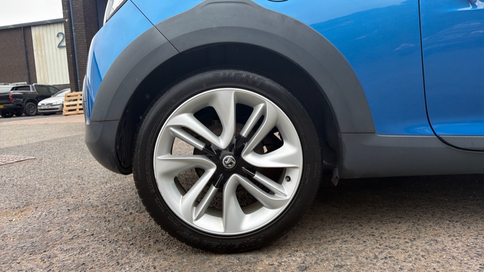 Vauxhall Adam 1.4i Rocks 3dr Petrol Hatchback - Image 7