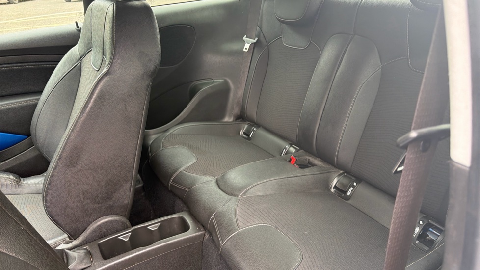 Vauxhall Adam 1.4i Rocks 3dr Petrol Hatchback - Image 16