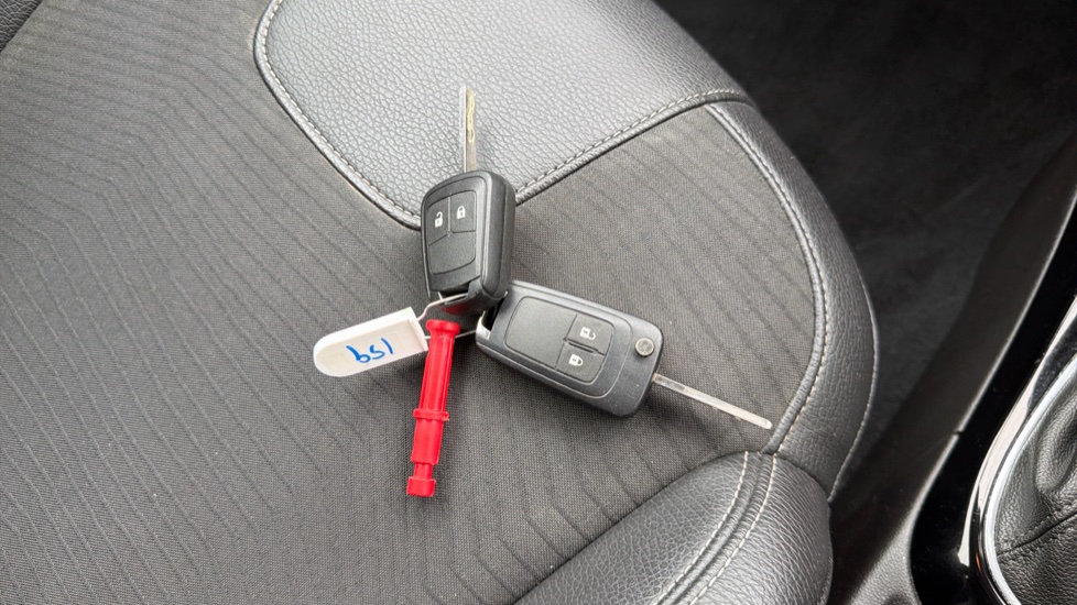 Vauxhall Adam 1.4i Rocks 3dr Petrol Hatchback - Image 20