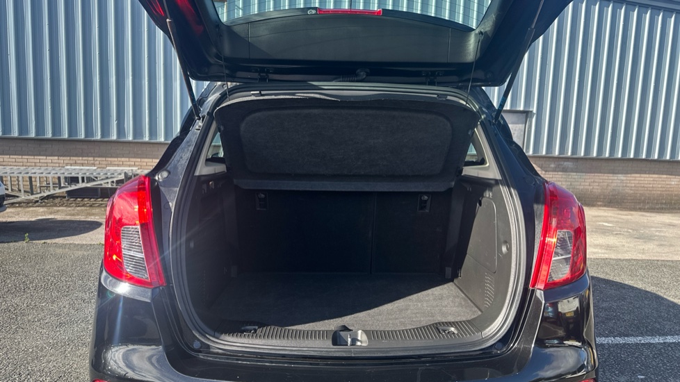 Vauxhall Mokka X 1.6i Active 5dr Petrol Hatchback - Image 4