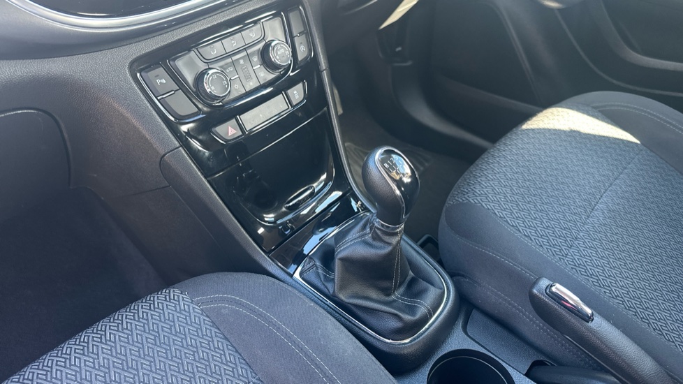 Vauxhall Mokka X 1.6i Active 5dr Petrol Hatchback - Image 13