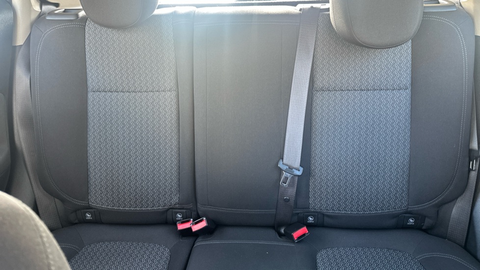 Vauxhall Mokka X 1.6i Active 5dr Petrol Hatchback - Image 15
