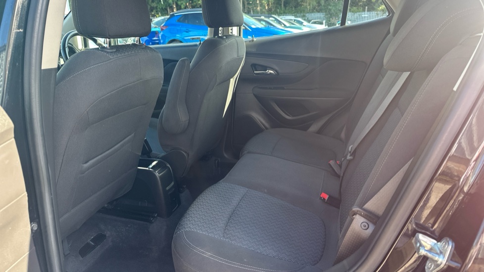 Vauxhall Mokka X 1.6i Active 5dr Petrol Hatchback - Image 16