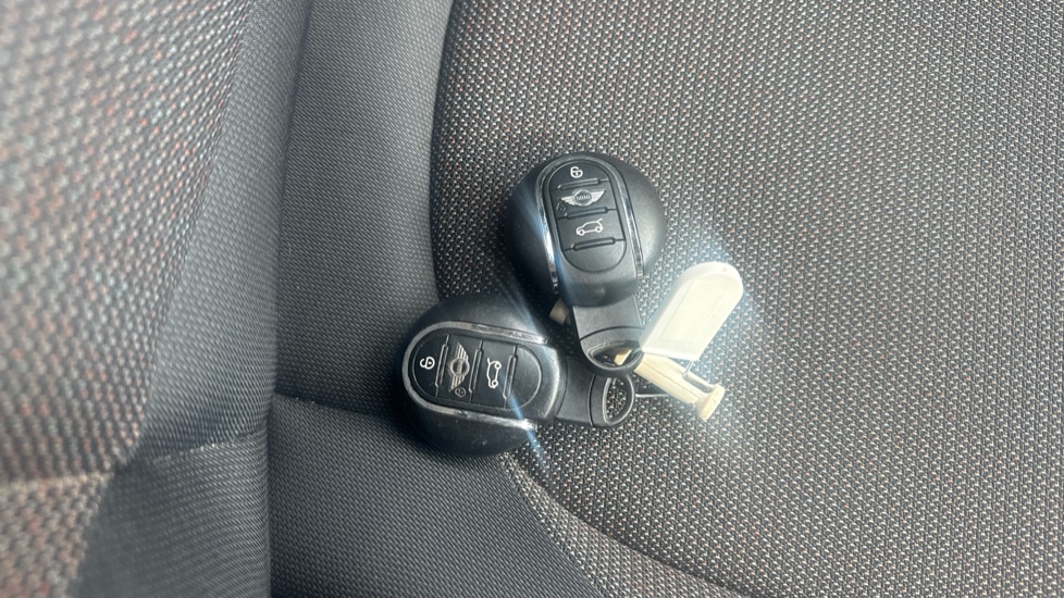 MINI Hatchback 1.2 One 5dr Petrol Hatchback - Image 20