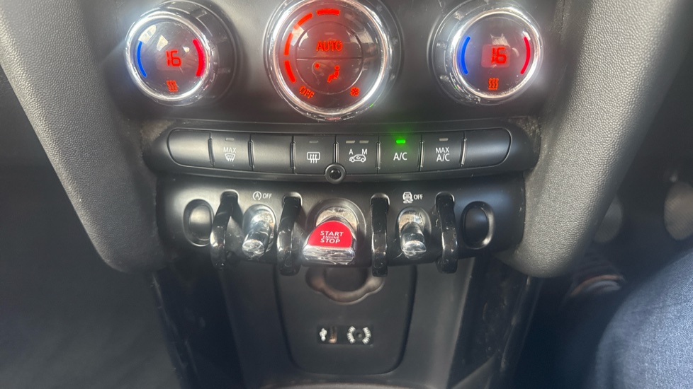 MINI Hatchback 1.2 One 5dr Petrol Hatchback - Image 34