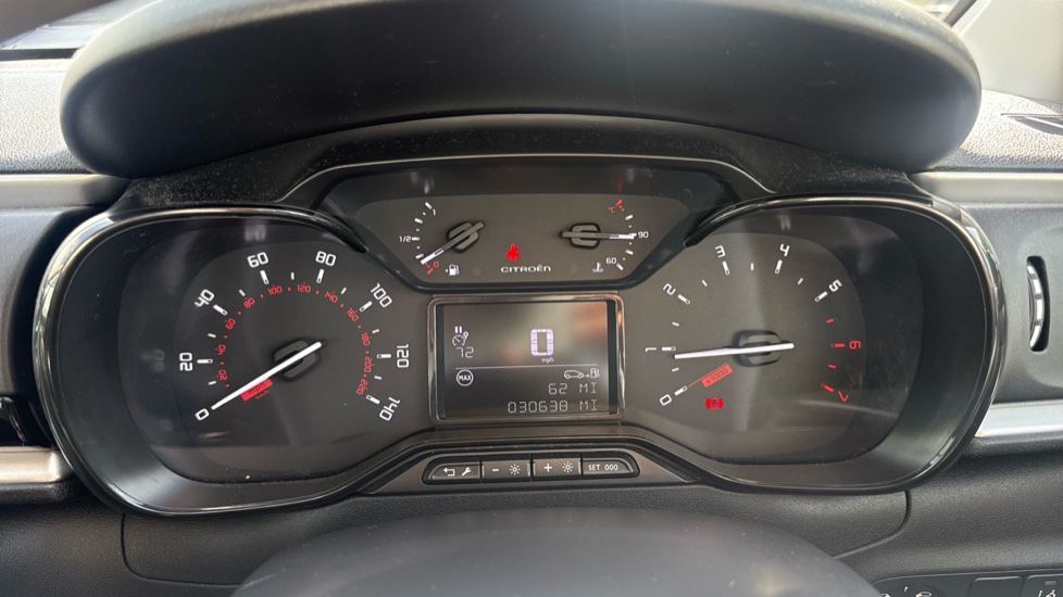 Citroen C3 1.2 PureTech 82 Feel 5dr Petrol Hatchback - Image 18