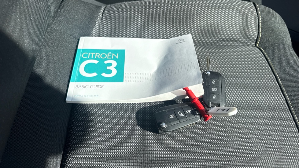 Citroen C3 1.2 PureTech 82 Feel 5dr Petrol Hatchback - Image 19