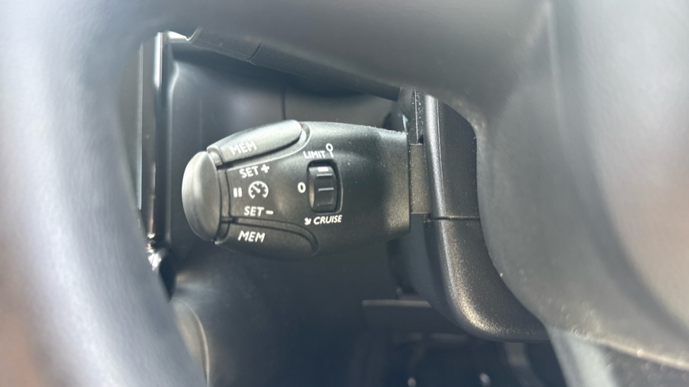 Citroen C3 1.2 PureTech 82 Feel 5dr Petrol Hatchback - Image 30