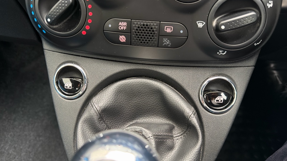 Fiat 500 1.2 S 3dr Petrol Hatchback - Image 32