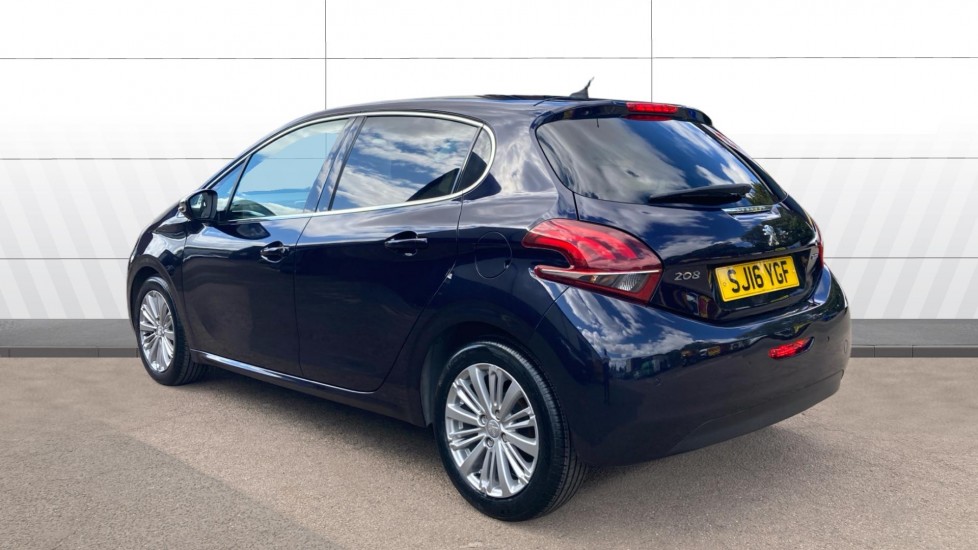 Peugeot 208 1.6 BlueHDi Allure 5dr Diesel Hatchback - Image 2