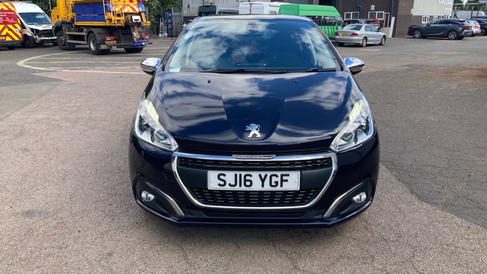 Peugeot 208 1.6 BlueHDi Allure 5dr Diesel Hatchback - Image 25