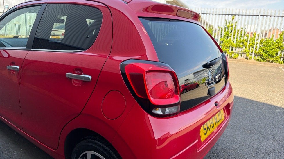 Citroen C1 1.0 VTi 72 Flair 5dr Petrol Hatchback - Image 44