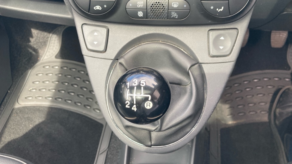 Fiat 500 1.2 Ron Arad Edition 3dr Petrol Hatchback - Image 45