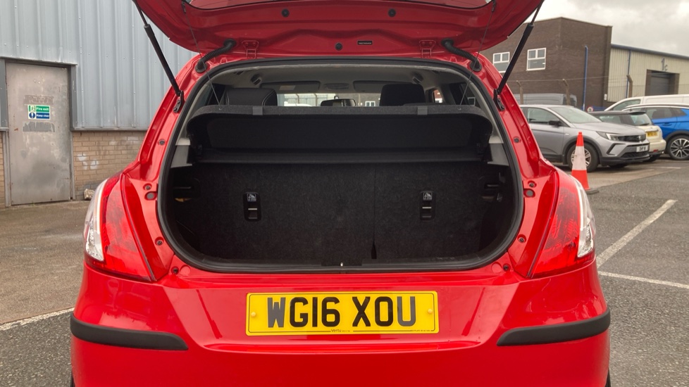 Suzuki Swift 1.2 SZ-L [Nav] 5dr Petrol Hatchback - Image 4