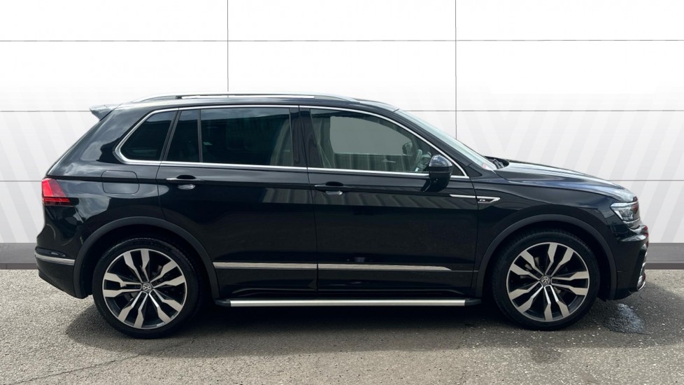 Volkswagen Tiguan 2.0 TDi 150 4Motion R-Line 5dr Diesel Estate - Image 5