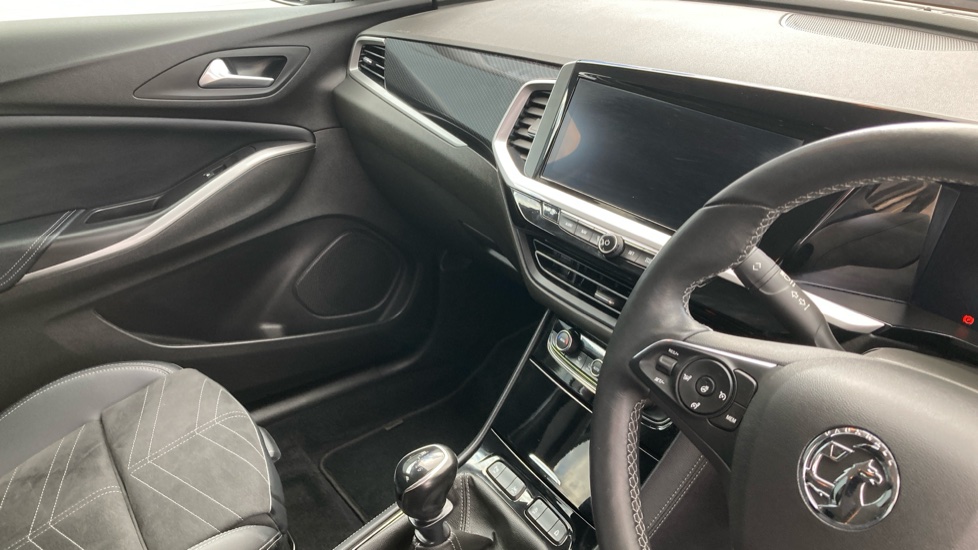 Vauxhall Grandland 1.2 Turbo Ultimate 5dr Petrol Hatchback - Image 14