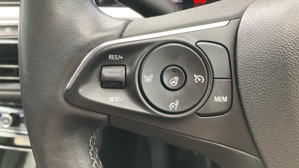 Vauxhall Grandland 1.2 Turbo Ultimate 5dr Petrol Hatchback - Image 21