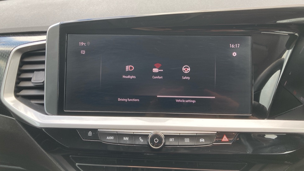 Vauxhall Grandland 1.2 Turbo Ultimate 5dr Petrol Hatchback - Image 29