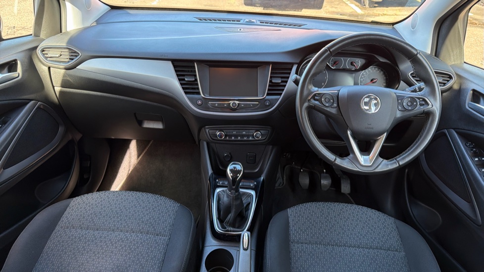 Vauxhall Crossland 1.2 Design 5dr Petrol Hatchback - Image 10