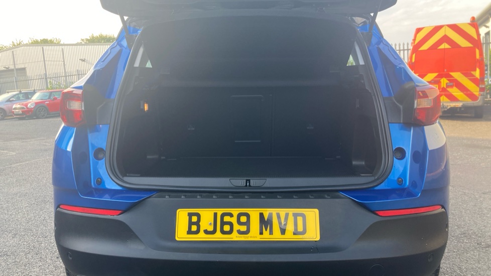 Vauxhall Grandland X 1.2 Turbo Elite Nav 5dr Auto [8 Speed] Petrol Hatchback - Image 4